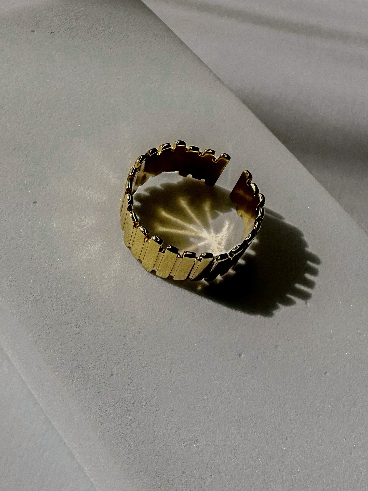Azara adjustable Asymmetrical Ring