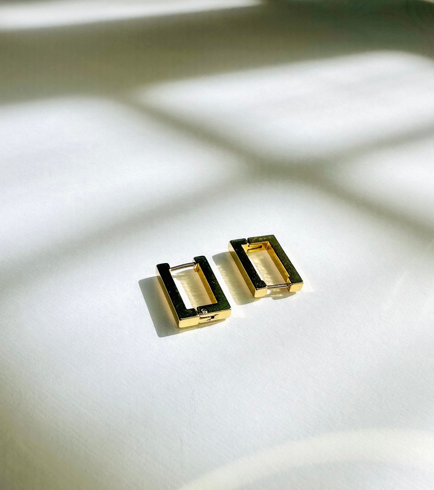 Pensée Square Hoop Earrings