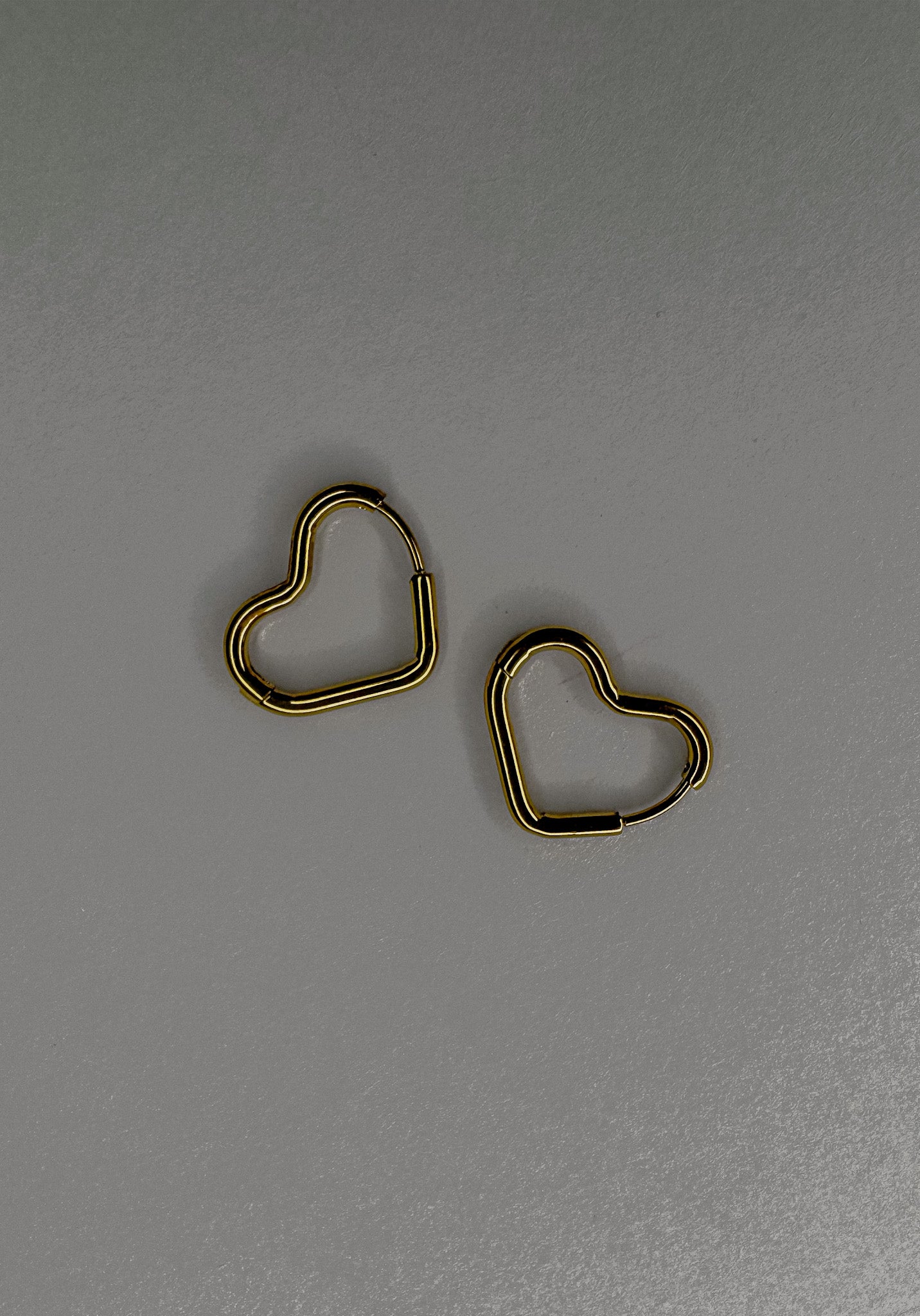 Mélisse Heart Hoop Earrings