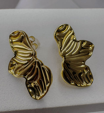 Camélia Petal Earrings