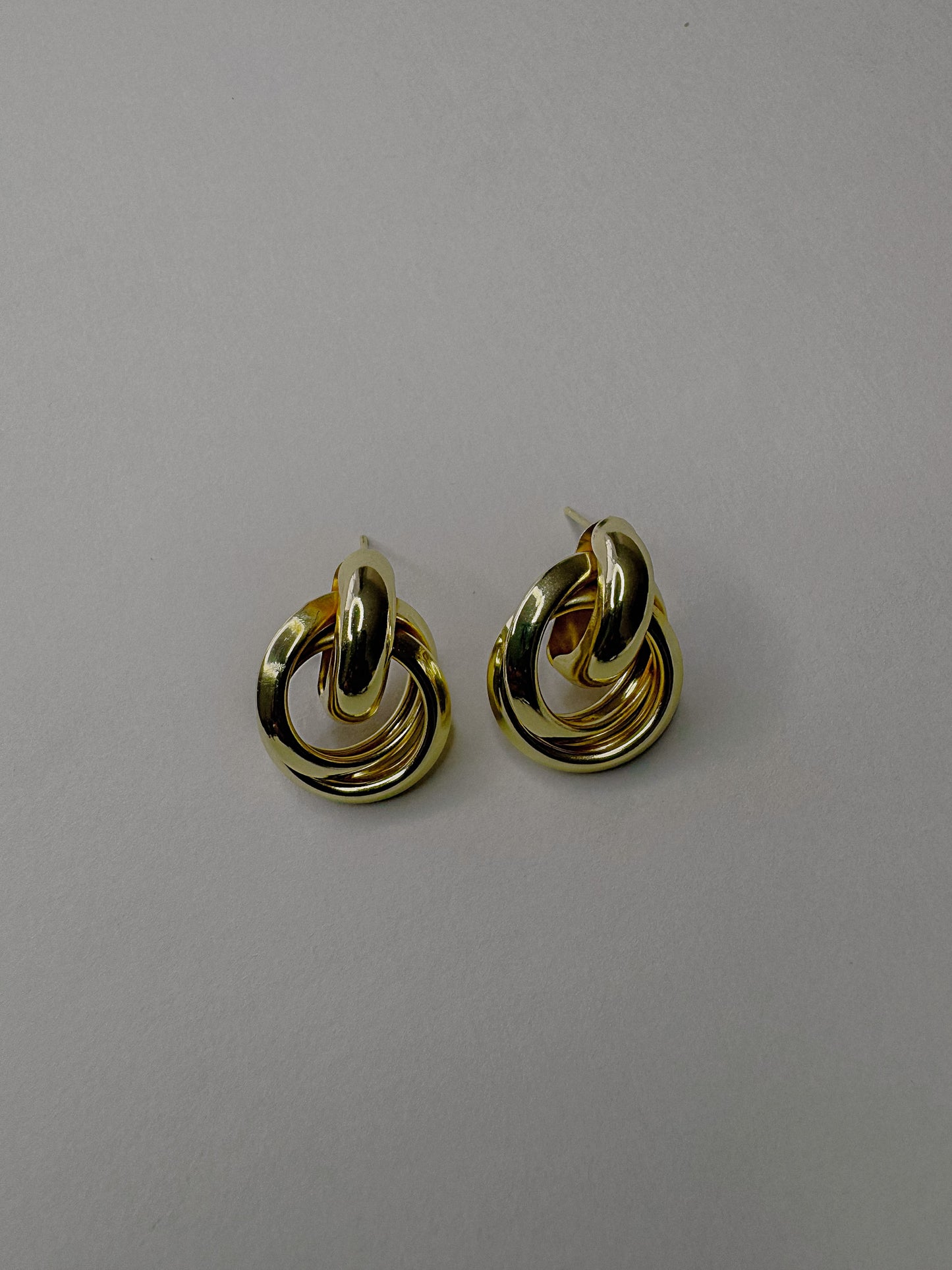 Pétunia Multi-Layer Hoop Earrings