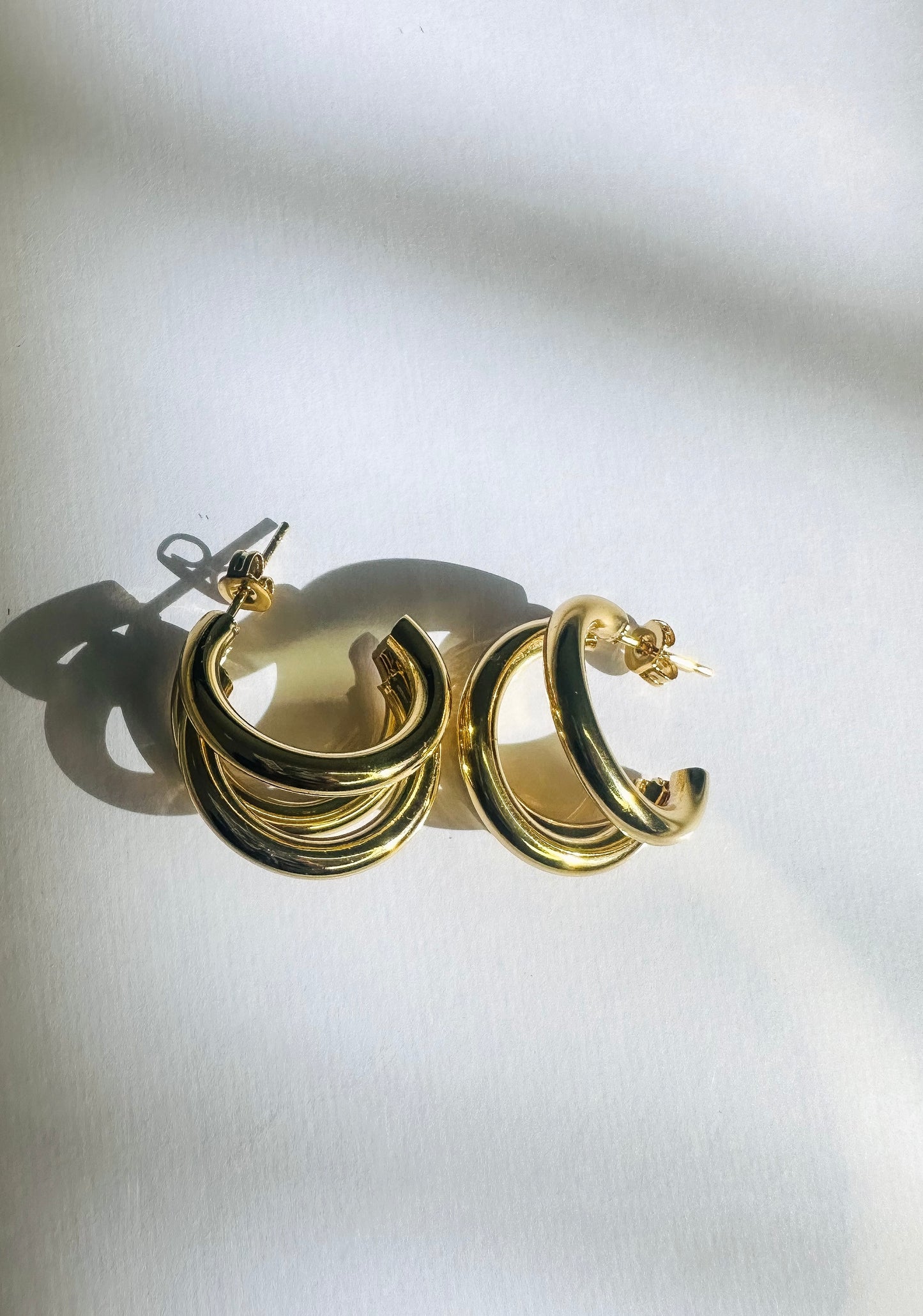 Lys Layered Hoop Earrings