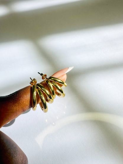 Lys Layered Hoop Earrings