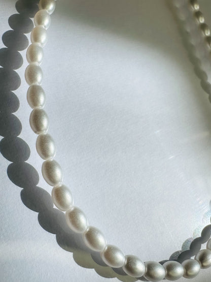 Arum Faux Pearl Necklace