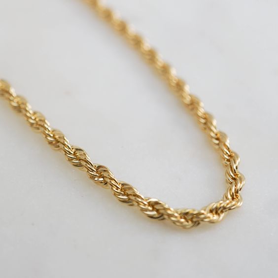 Basilic Twist Chain Necklace