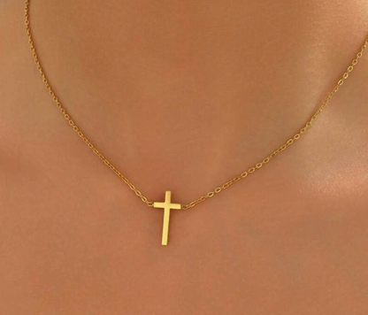 Hamamélis Cross Pendant Necklace